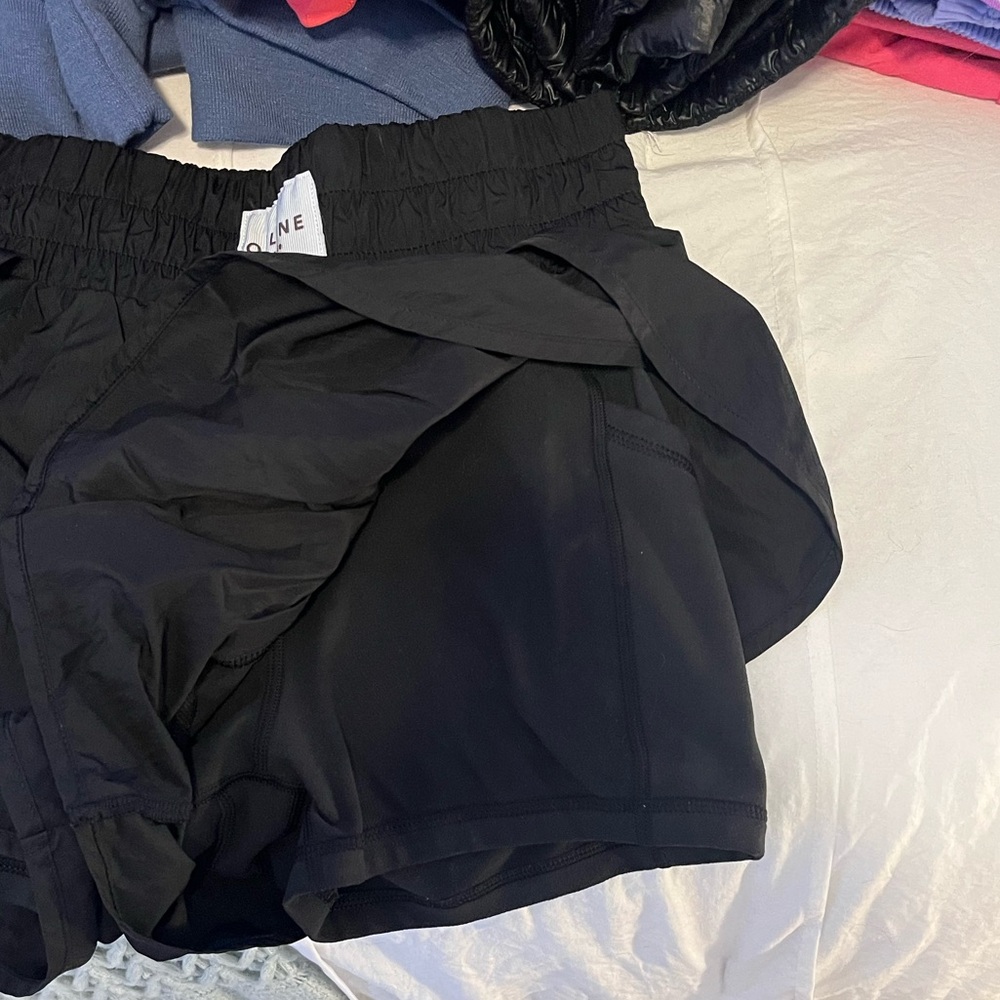 Arie athletic shorts